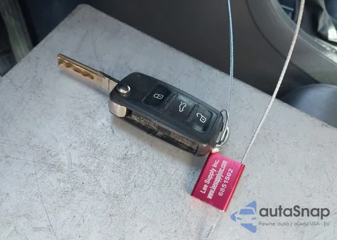 2015 Volkswagen Passat 1.8T Wolfsburg Edition from USA, damaged, VIN 1VWAT7A38FC002676